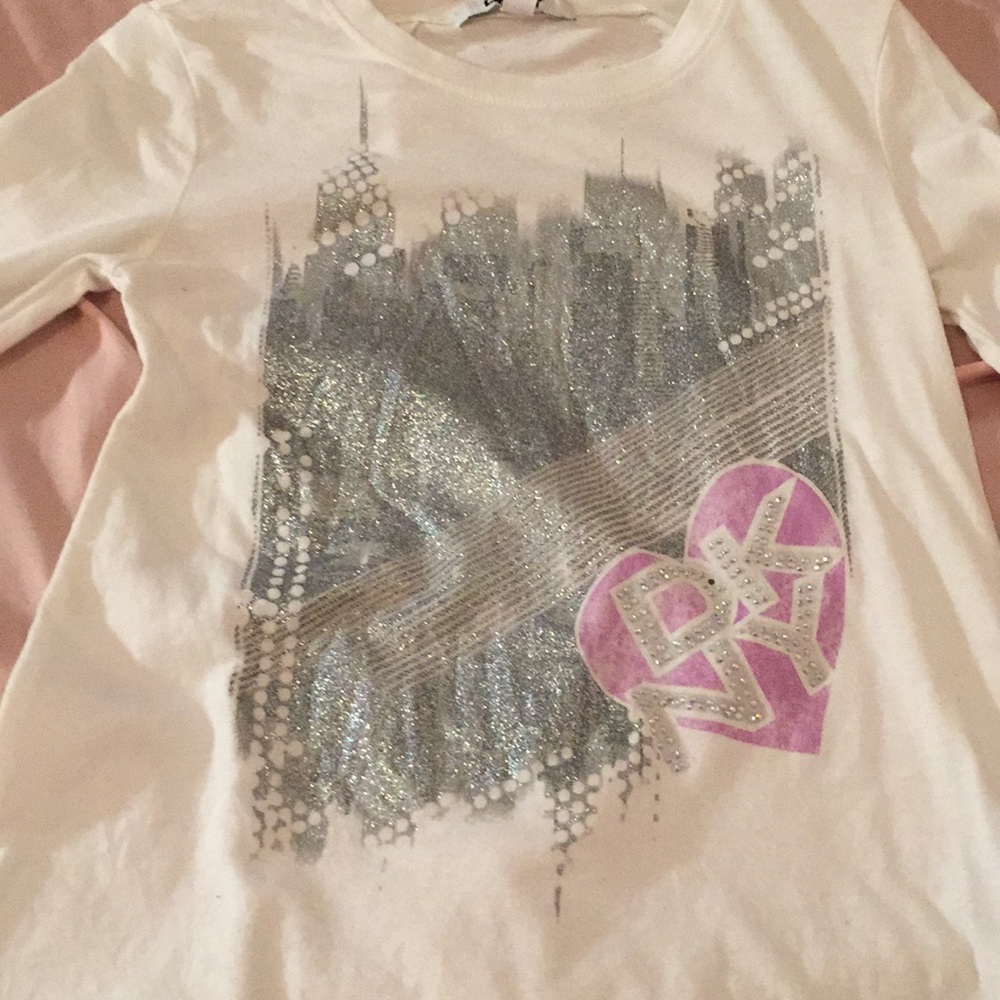 Im selling this nice shirt which has been worn 2x